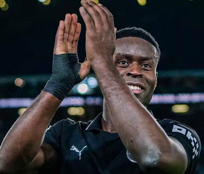 华体会HTH平台-利物浦豪赌青春遭重创，错失良将恐留后患|雅凯|后防|格伊|莱奥尼|维吉尔·范迪克_新浪体育_新浪新闻