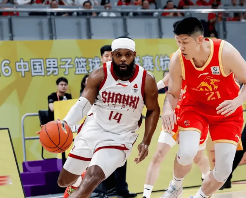 华体会HTH平台-马尔科-奈特全场8中2得到7分3篮板3助攻，出现4次失误